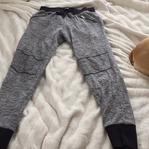 I am selling sweatpants
